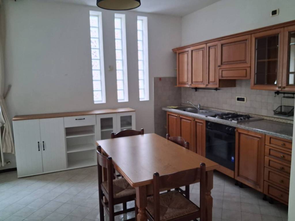 appartamento in affitto a Reggio nell'Emilia in zona Città Storica