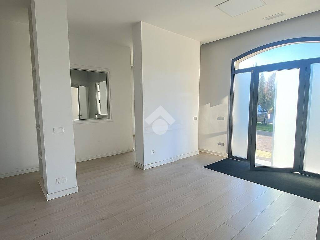 ufficio in affitto a Reggio nell'Emilia in zona Mancasale