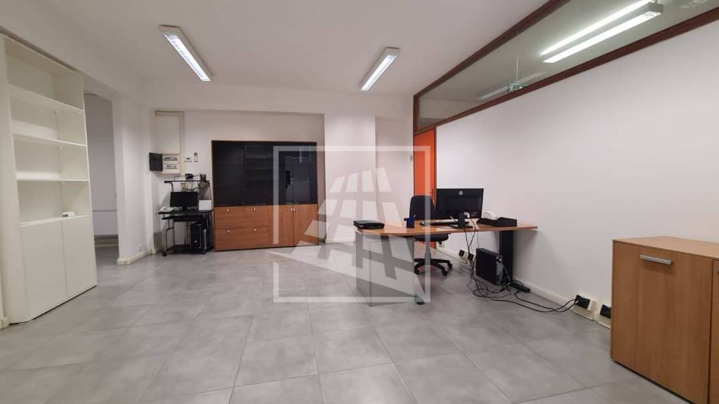 ufficio in affitto a Reggio nell'Emilia in zona Baragalla