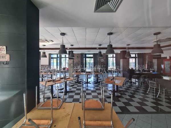 locale commerciale in affitto a Reggio nell'Emilia in zona Pieve Modolena