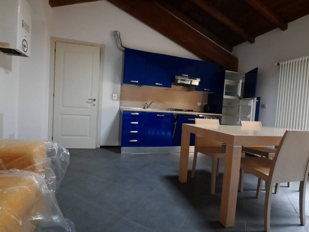 appartamento in affitto a Reggio nell'Emilia in zona Città Storica