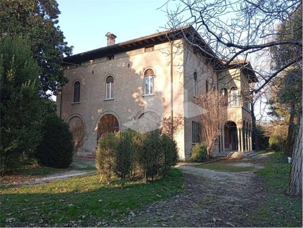 casa indipendente in affitto a Reggio nell'Emilia in zona Città Storica