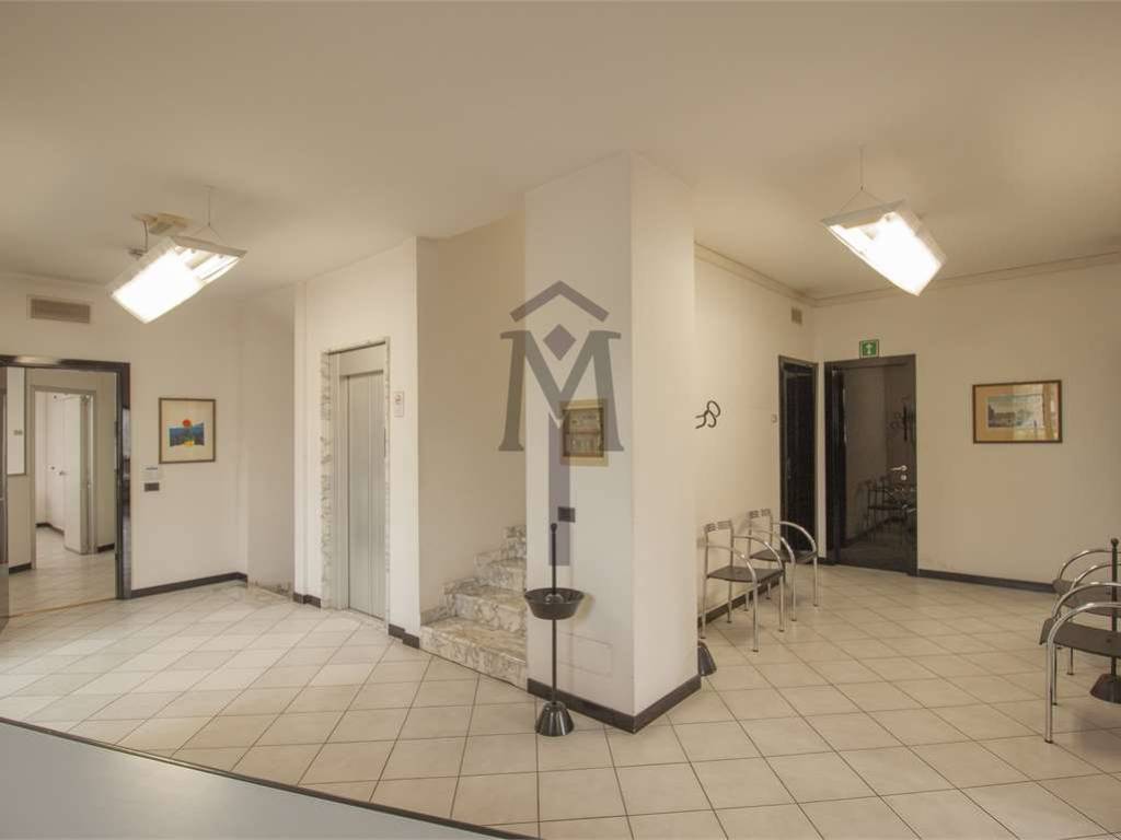 ufficio in affitto a Reggio nell'Emilia in zona Tribunale