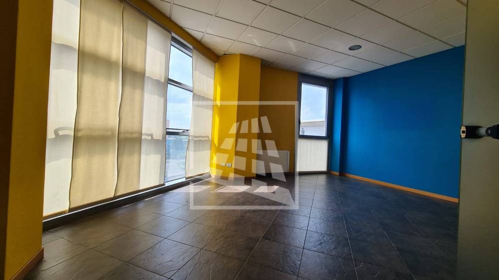 ufficio in affitto a Reggio nell'Emilia in zona Tribunale