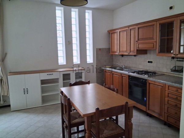 appartamento in affitto a Reggio nell'Emilia in zona Città Storica