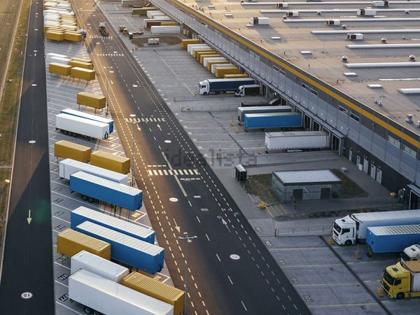 locale di sgombero in affitto a Reggio nell'Emilia