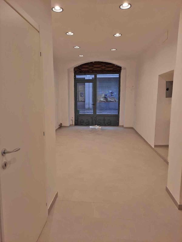 negozio in affitto a Reggio nell'Emilia in zona Città Storica