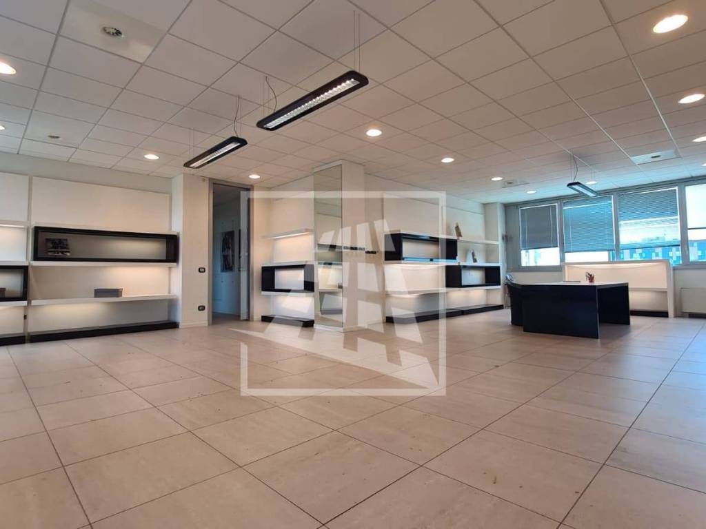 ufficio in affitto a Reggio nell'Emilia in zona Mancasale