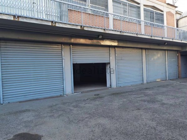 locale di sgombero in affitto a Reggio nell'Emilia