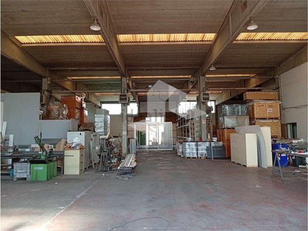 capannone in affitto a Reggio nell'Emilia