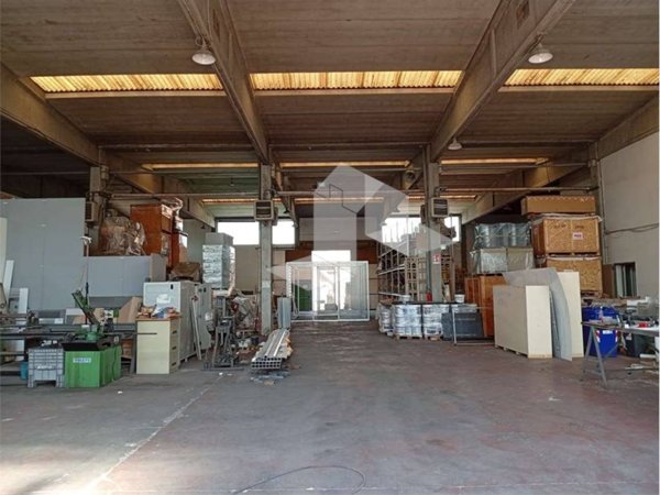 capannone in affitto a Reggio nell'Emilia