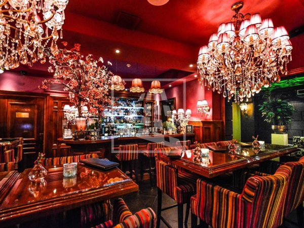 negozio in affitto a Reggio nell'Emilia in zona Città Storica