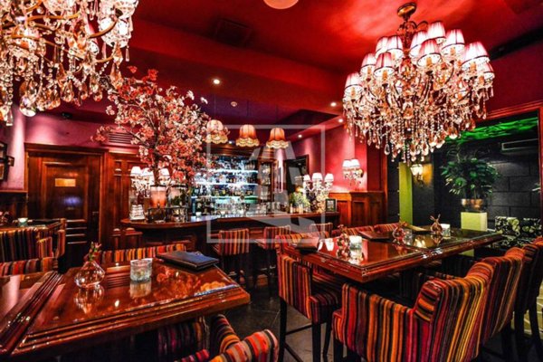 negozio in affitto a Reggio nell'Emilia in zona Città Storica