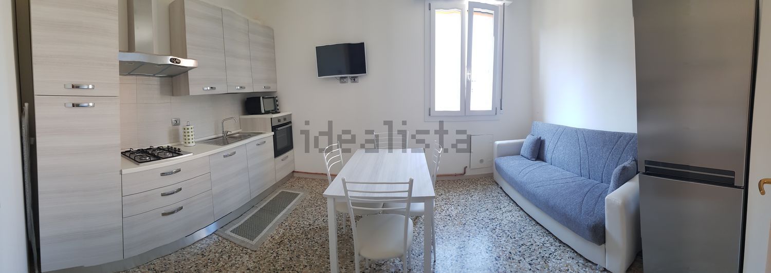 appartamento in affitto a Reggio nell'Emilia in zona Ospizio