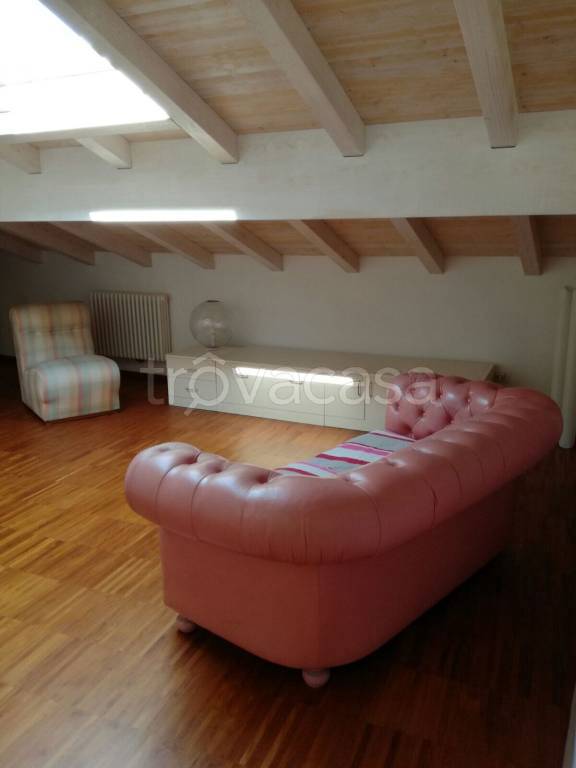 appartamento in affitto a Reggio nell'Emilia in zona Città Storica