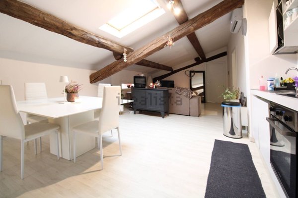 appartamento in affitto a Reggio nell'Emilia in zona Città Storica