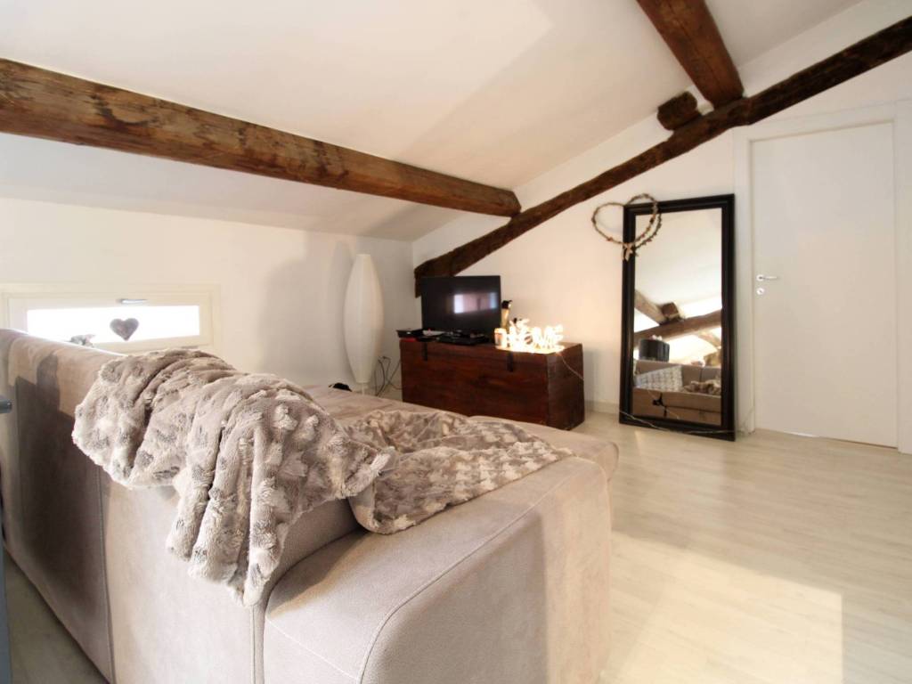 appartamento in affitto a Reggio nell'Emilia in zona Città Storica