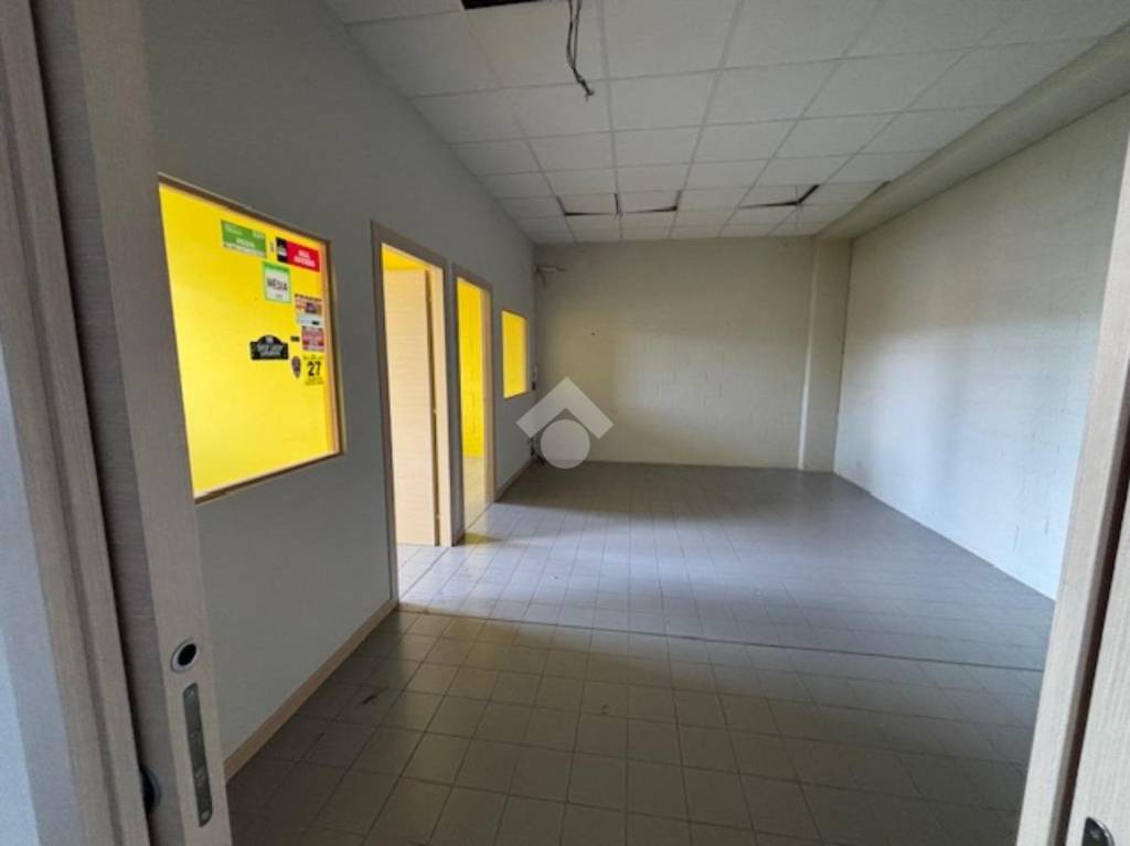 ufficio in affitto a Reggio nell'Emilia in zona Codemondo