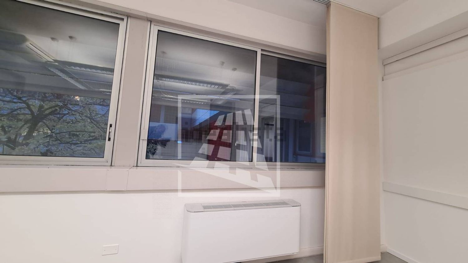 ufficio in affitto a Reggio nell'Emilia in zona Compagnoni / Migliolungo