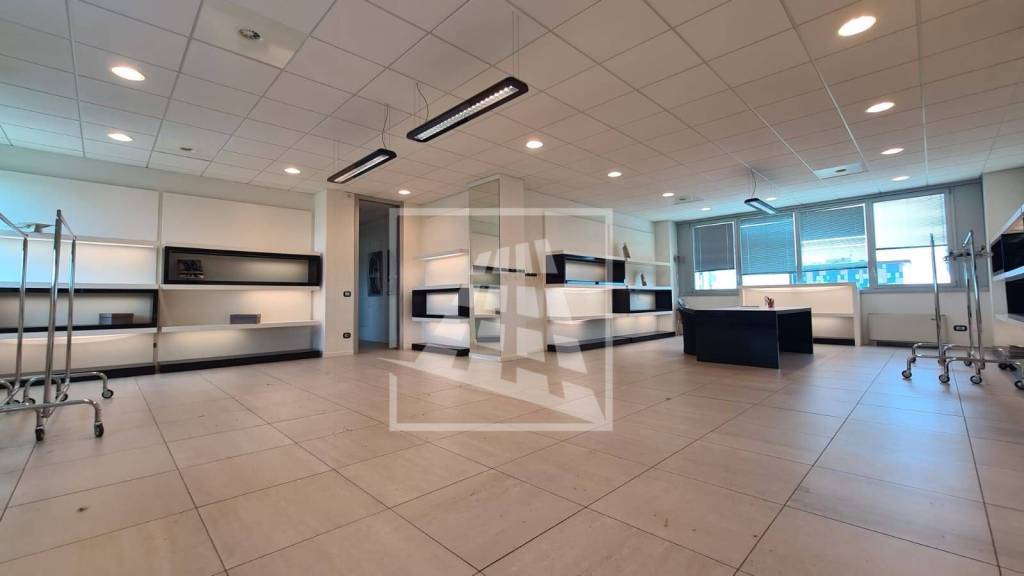 ufficio in affitto a Reggio nell'Emilia in zona Mancasale