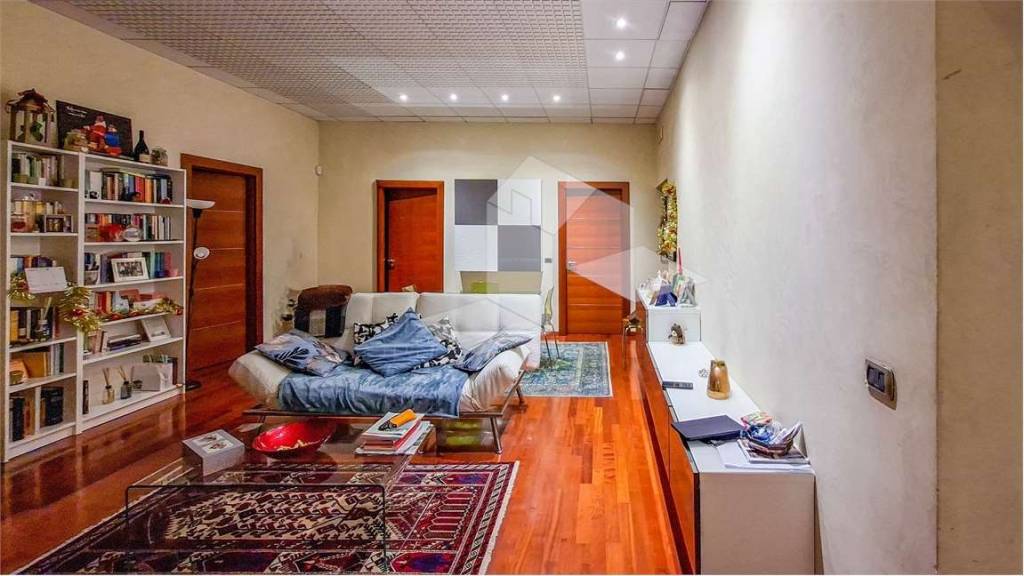 appartamento in affitto a Reggio nell'Emilia in zona Città Storica