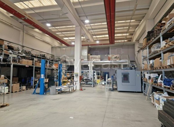 locale commerciale in affitto a Reggio nell'Emilia in zona Gavasseto