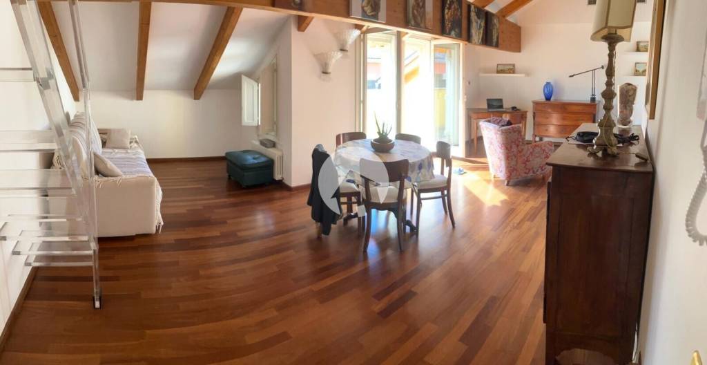 appartamento in affitto a Reggio nell'Emilia in zona Santa Croce