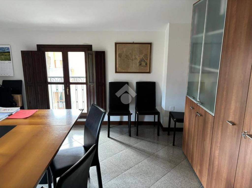 ufficio in affitto a Reggio nell'Emilia in zona Ospizio