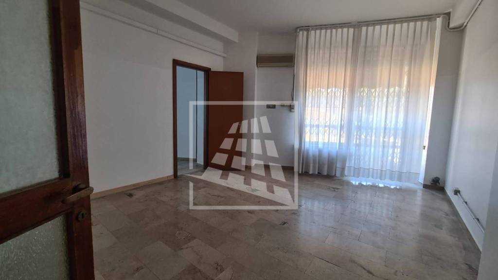 ufficio in affitto a Reggio nell'Emilia in zona Città Storica