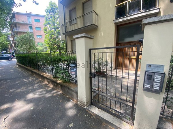 appartamento a Reggio nell'Emilia in zona San Pellegrino / Villa Canali