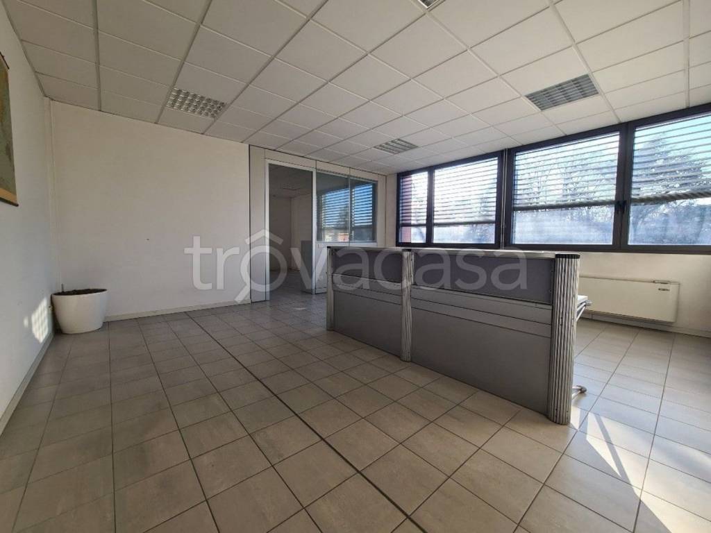 ufficio in affitto a Reggio nell'Emilia in zona Regina Pacis