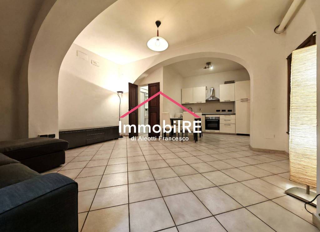 appartamento in affitto a Reggio nell'Emilia in zona Città Storica