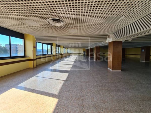 negozio in affitto a Reggio nell'Emilia in zona Pieve Modolena