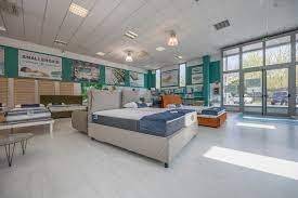 negozio in affitto a Reggio nell'Emilia in zona Città Storica