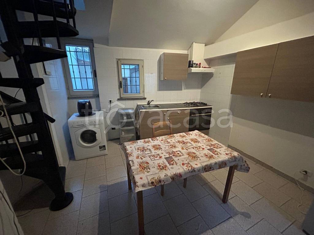 appartamento in affitto a Reggio nell'Emilia in zona Città Storica