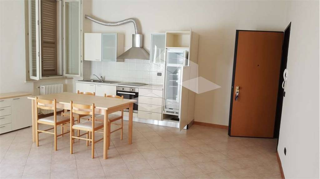 appartamento in affitto a Reggio nell'Emilia in zona Città Storica