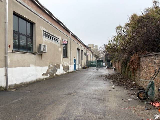 ufficio in affitto a Reggio nell'Emilia in zona Santa Croce