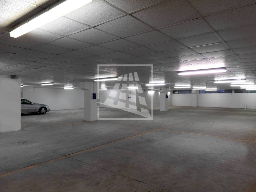 locale commerciale in affitto a Reggio nell'Emilia in zona Tondo