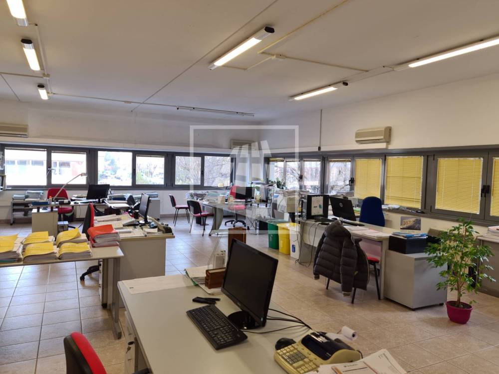 ufficio in affitto a Reggio nell'Emilia in zona San Maurizio