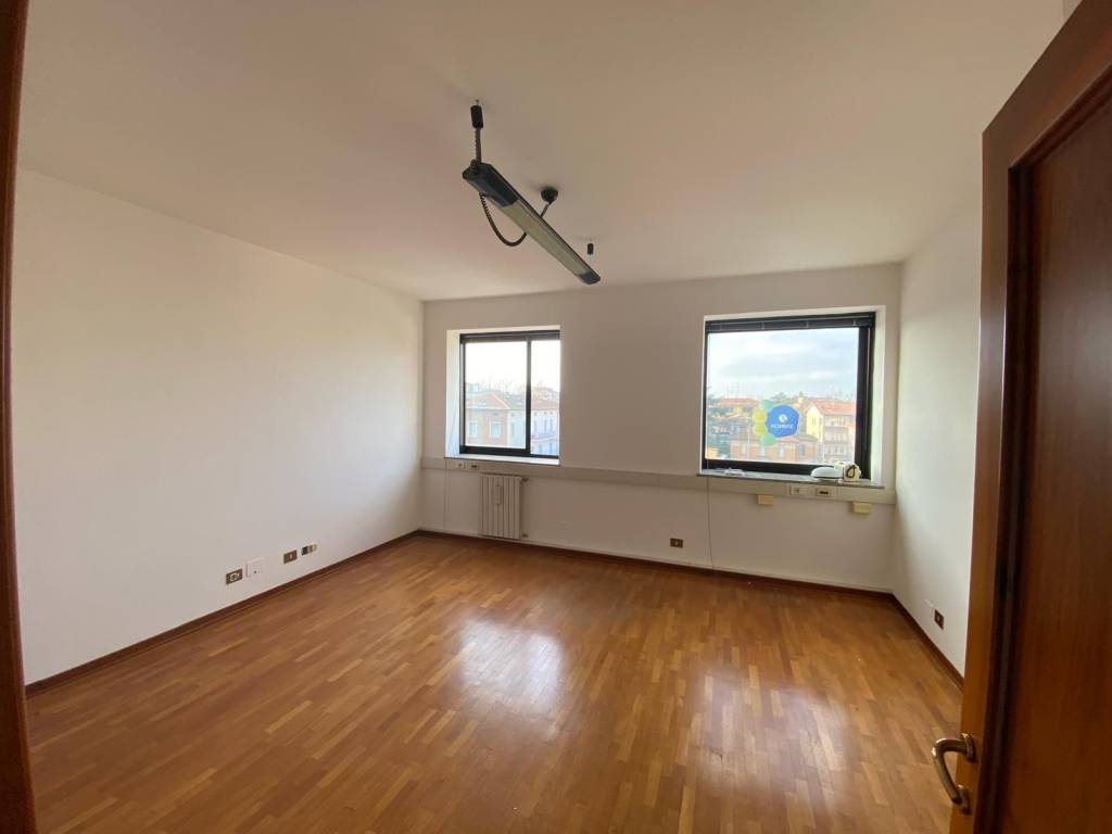 ufficio in affitto a Reggio nell'Emilia in zona Città Storica