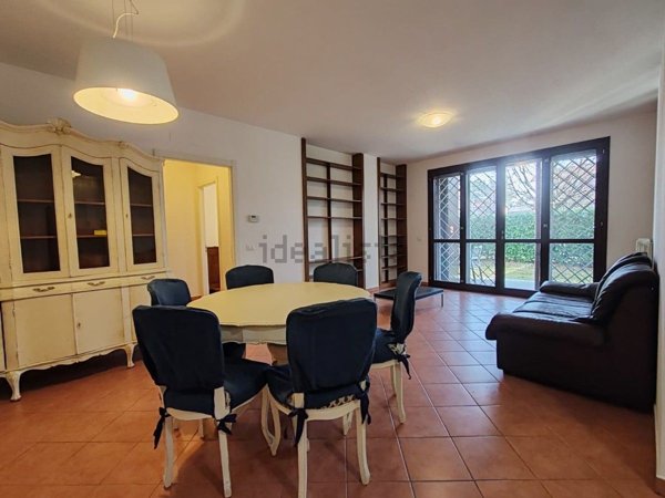 appartamento in affitto a Reggio nell'Emilia in zona Compagnoni / Migliolungo