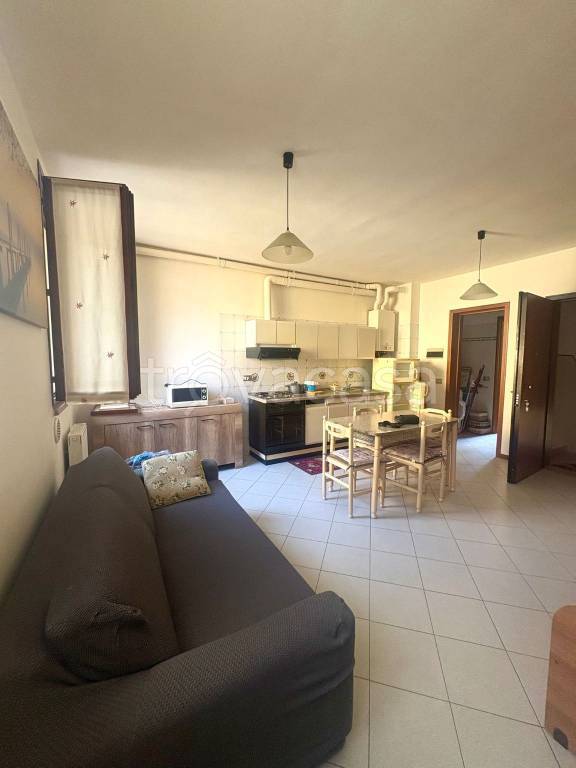 appartamento in affitto a Reggio nell'Emilia in zona Città Storica