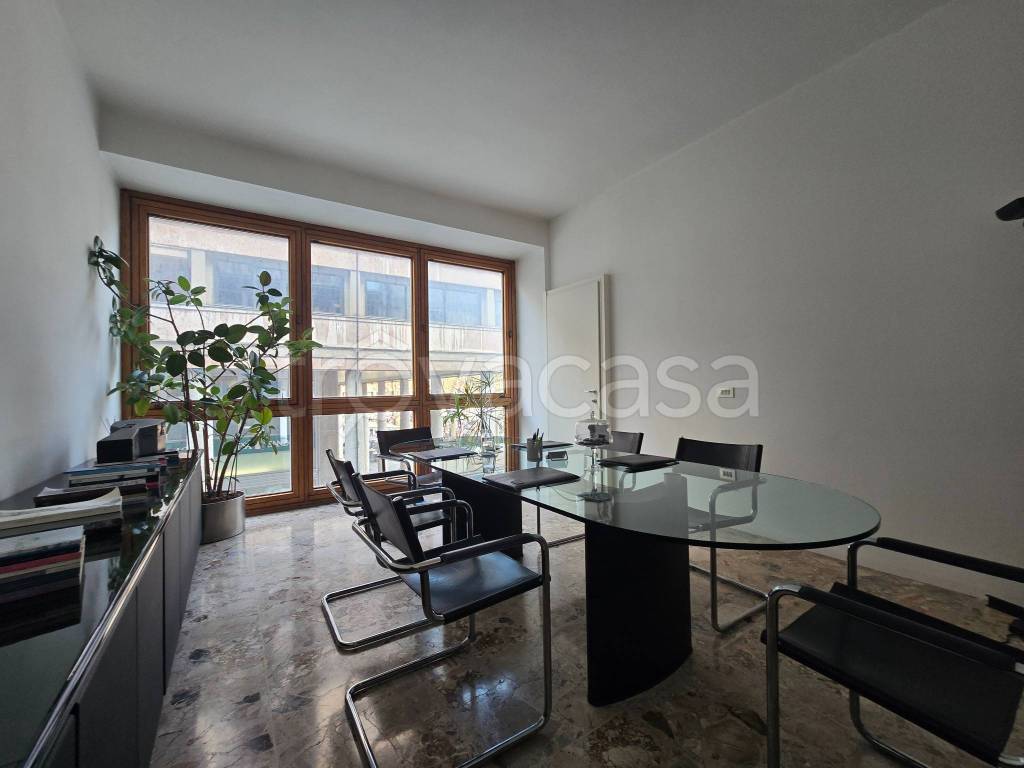 ufficio in affitto a Reggio nell'Emilia in zona Città Storica