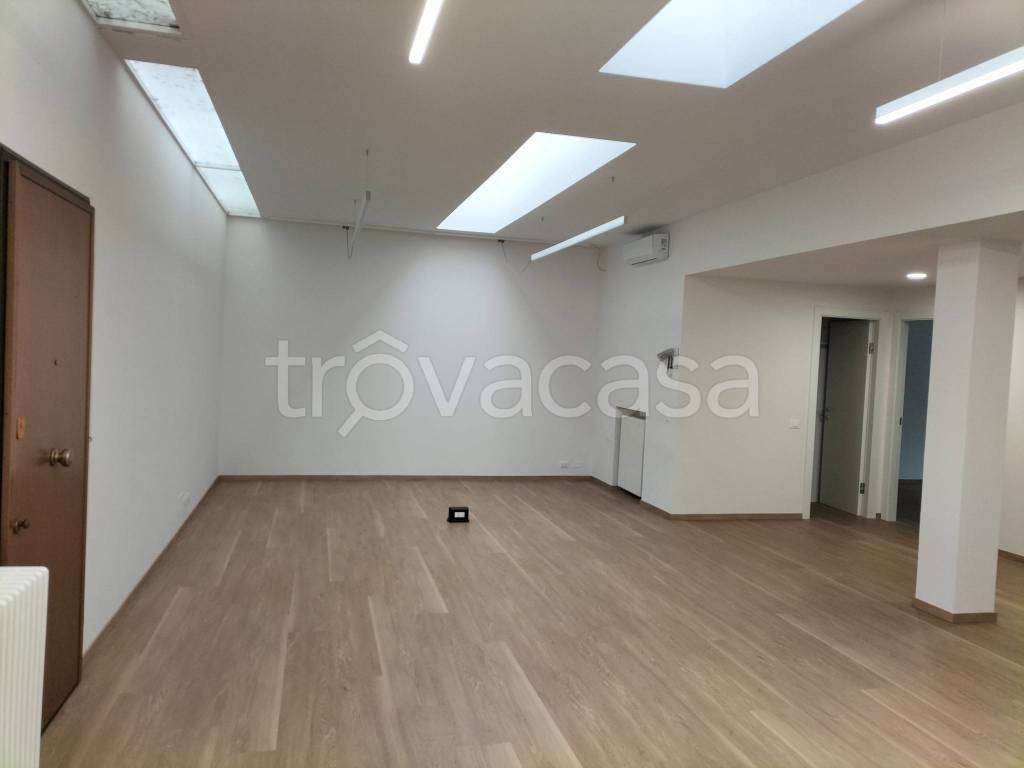 ufficio in affitto a Reggio nell'Emilia in zona Buco del Signore