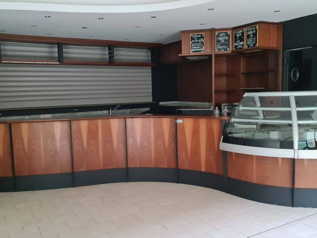 negozio in affitto a Reggio nell'Emilia in zona Mancasale