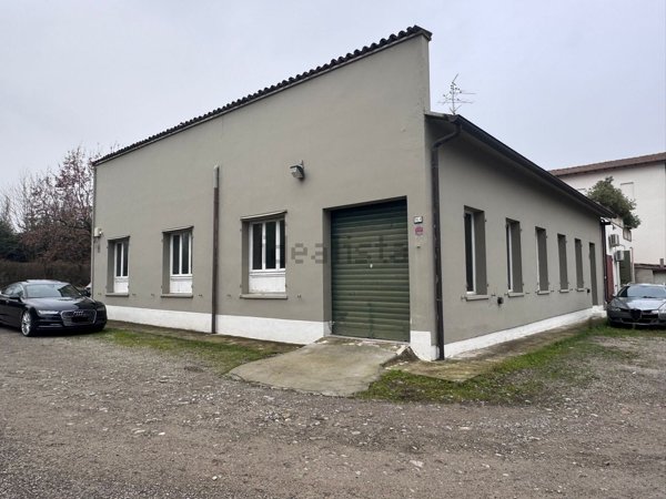 ufficio in affitto a Reggio nell'Emilia in zona Pieve Modolena