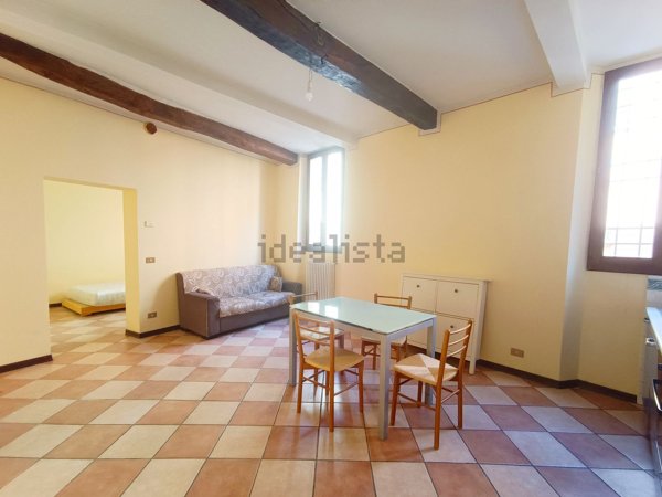 appartamento in affitto a Reggio nell'Emilia in zona Città Storica