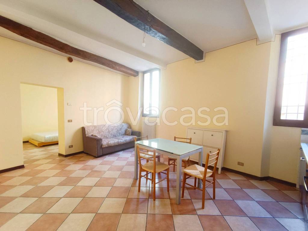 appartamento in affitto a Reggio nell'Emilia in zona Città Storica