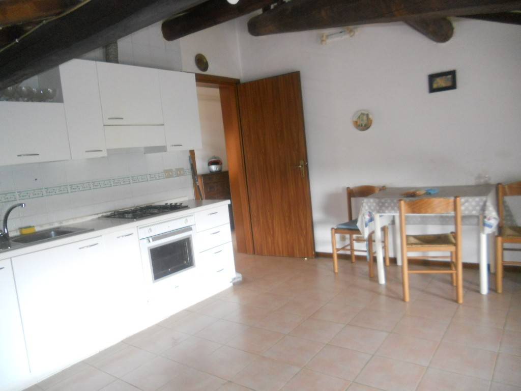 appartamento in affitto a Reggio nell'Emilia in zona Città Storica