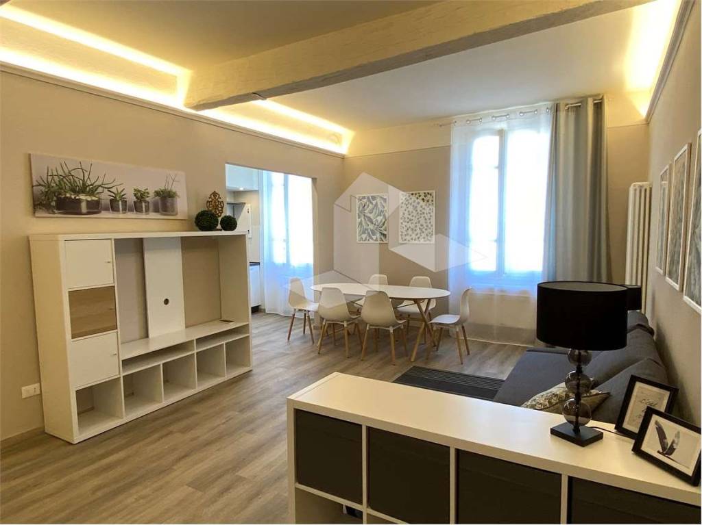 appartamento in affitto a Reggio nell'Emilia in zona Città Storica